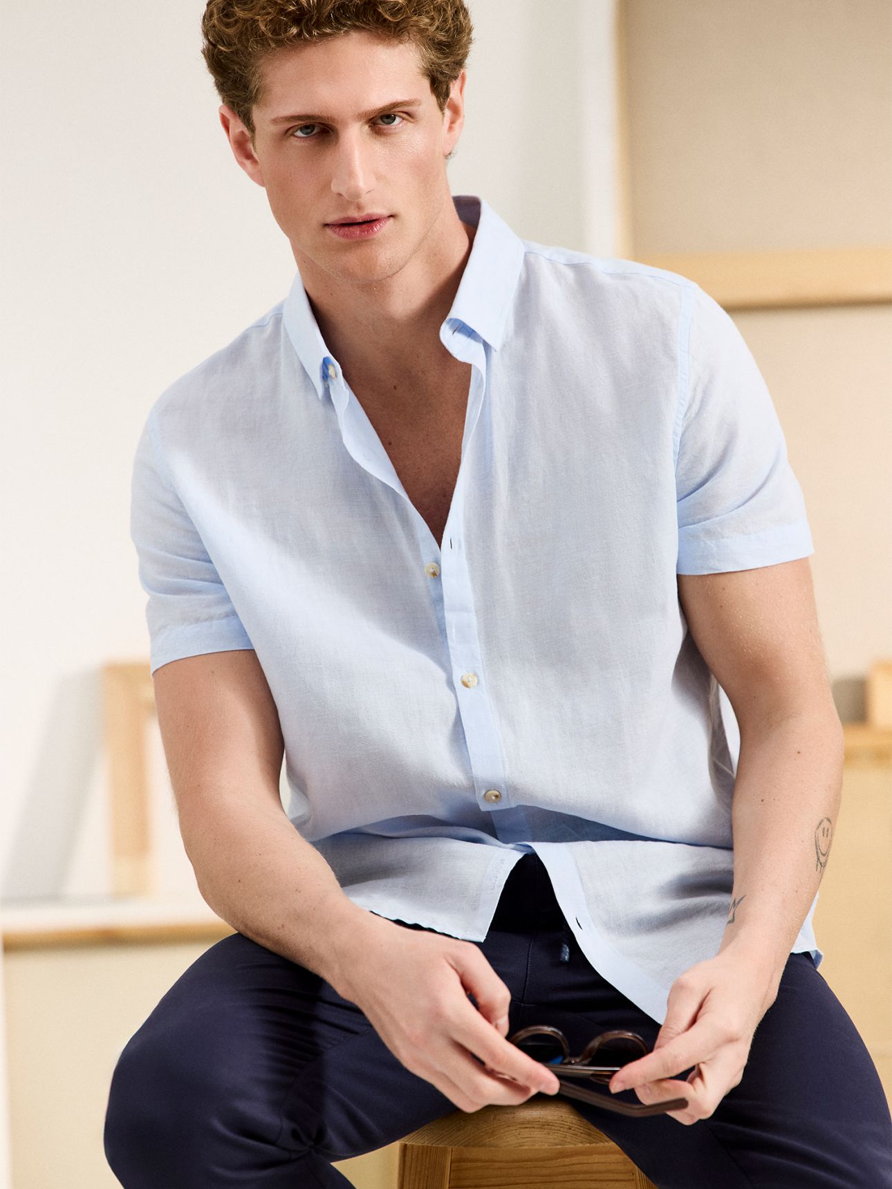 MAX MORETTI חולצה מכופתרת כותנה פשתן בגזרת רגולר פיט