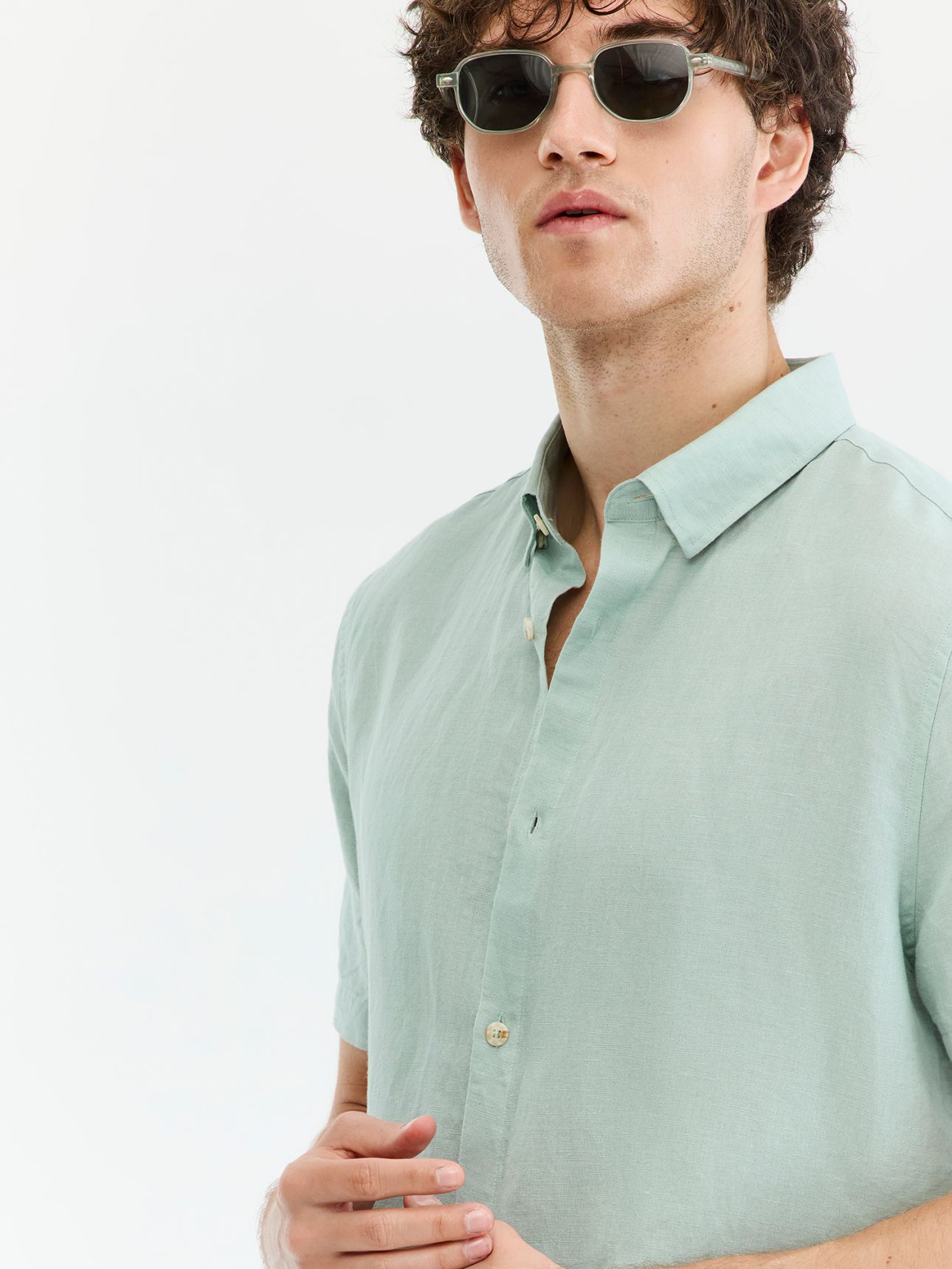 MAX MORETTI חולצה מכופתרת כותנה פשתן בגזרת רגולר פיט