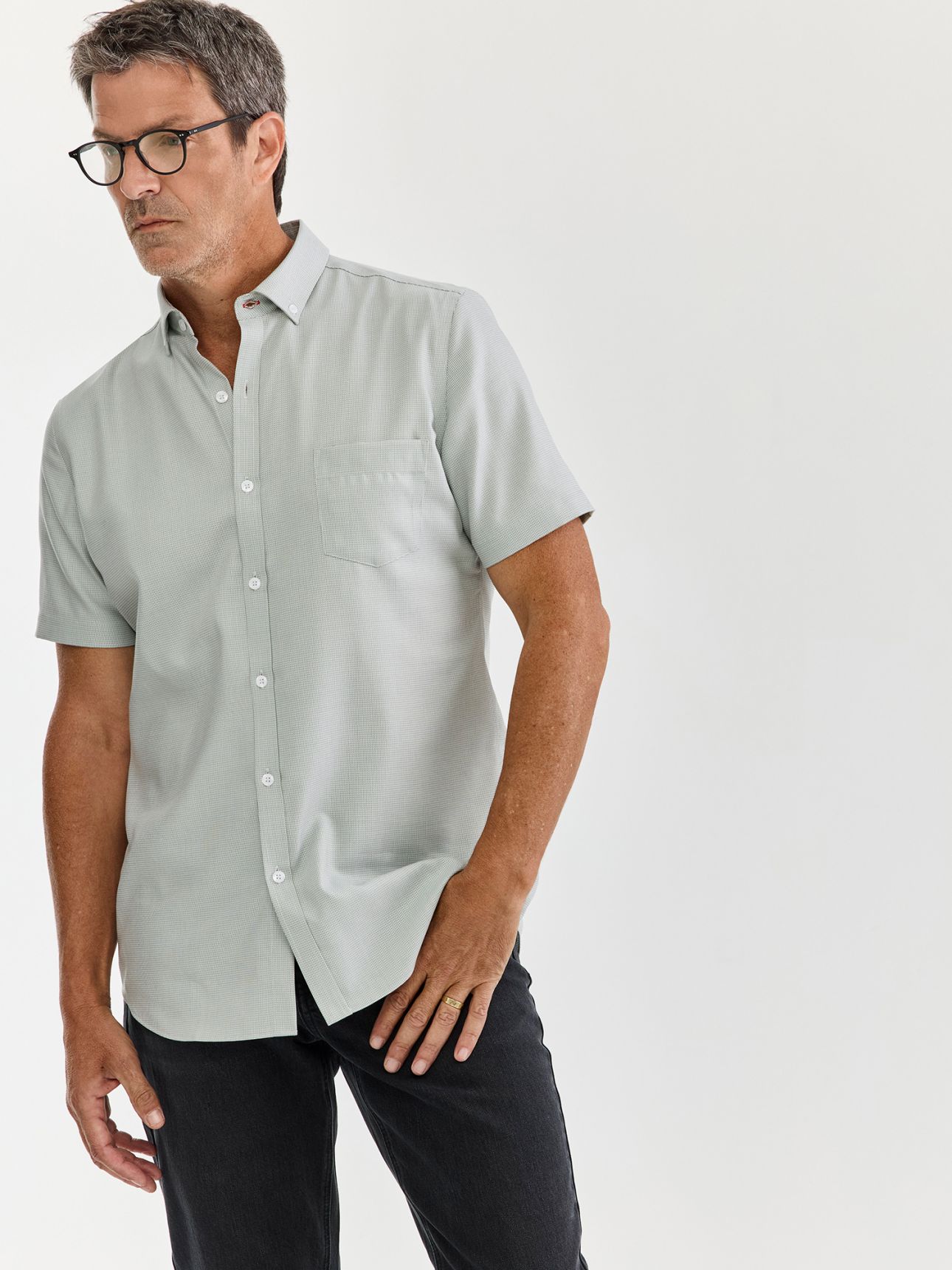 HECHTER PARIS מכופתרת NON IRON מיקרו ג’קארד בגזרת רגולר פיט עם כיס