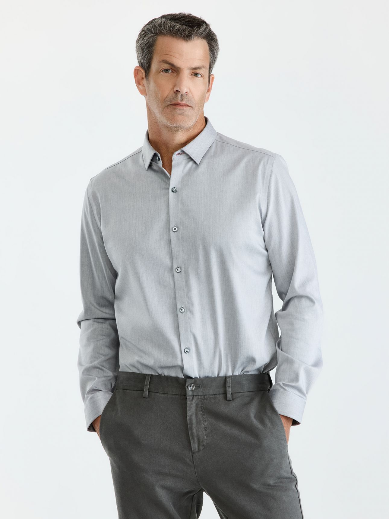 HECHTER PARIS חולצת נון איירון מראה שטוף בגזרת סלים פיט