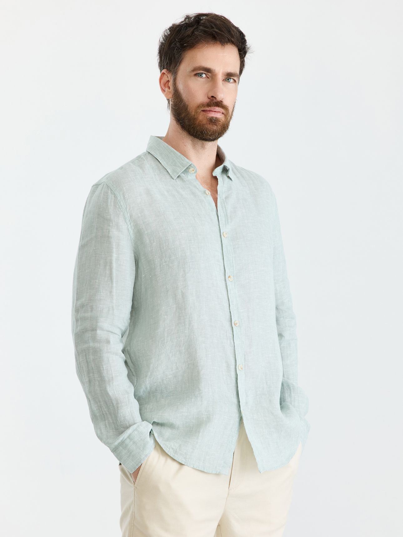 MAX MORETTI חולצה מכופתרת פשתן בגזרת מודרן פיט