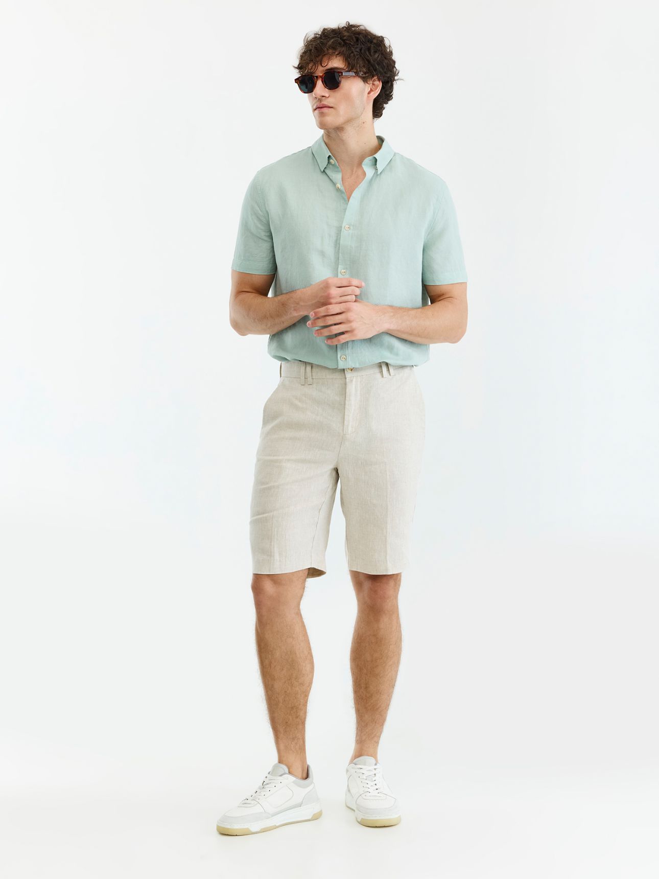 MAX MORETTI מכנס קצר פשתן בגזרת סטרייט