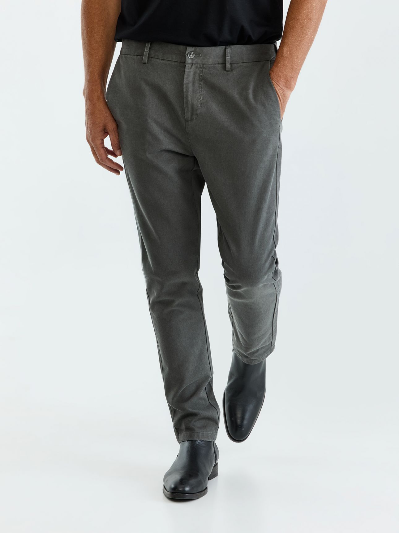 HECHTER PARIS מכנסי צ’ינו בייסיק בגזרת סלים פיט