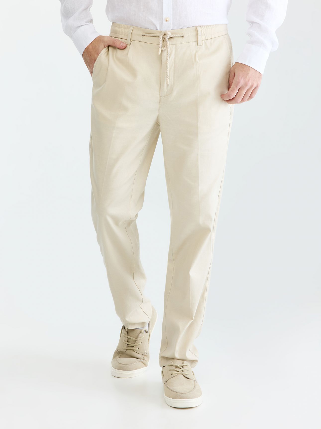 MAX MORETTI מכנסי ג’וגר תערובת פשתן בגזרת סטרייט