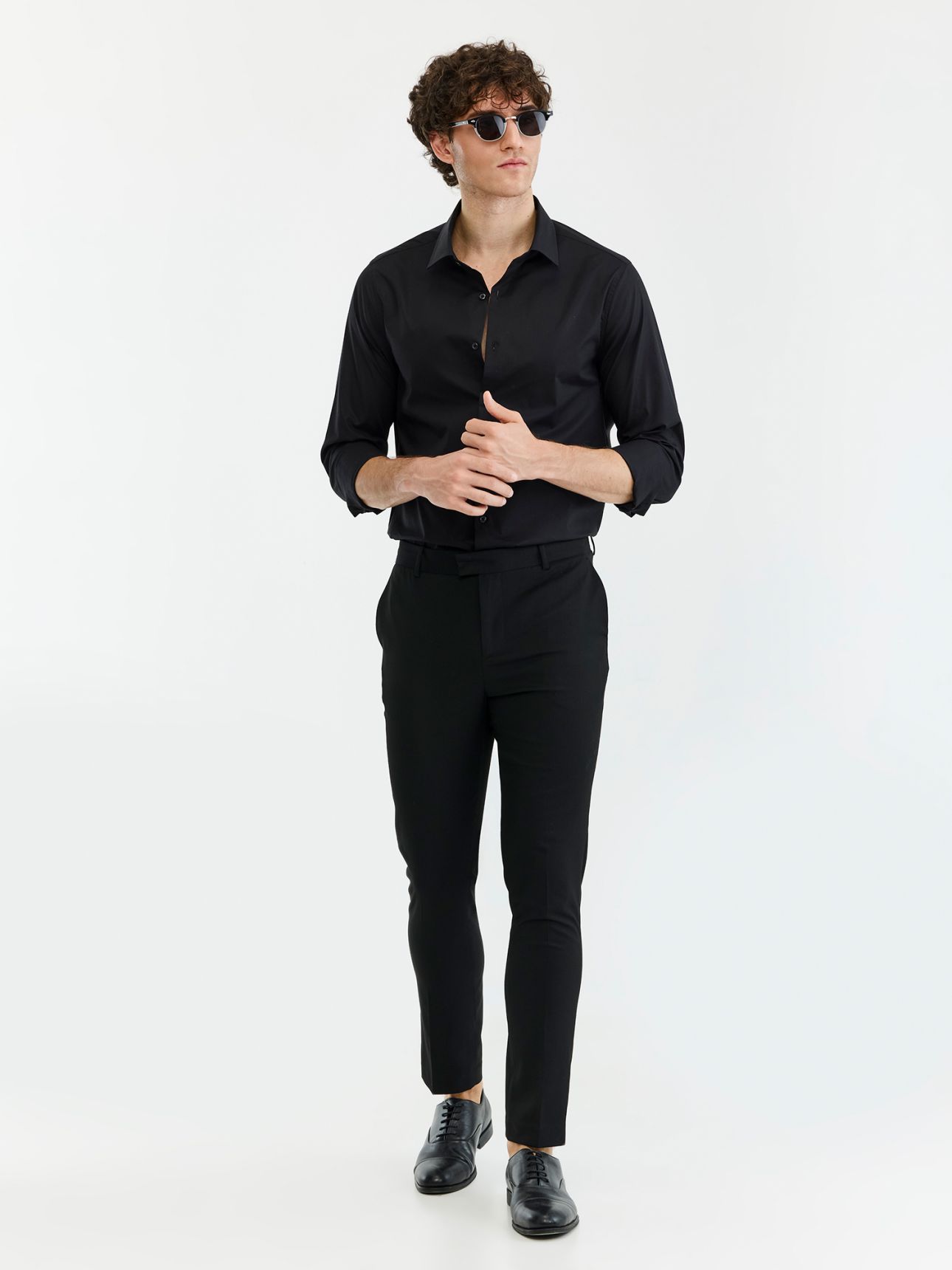 HECHTER PARIS מכנס חליפת אירועים בגזרת סלים