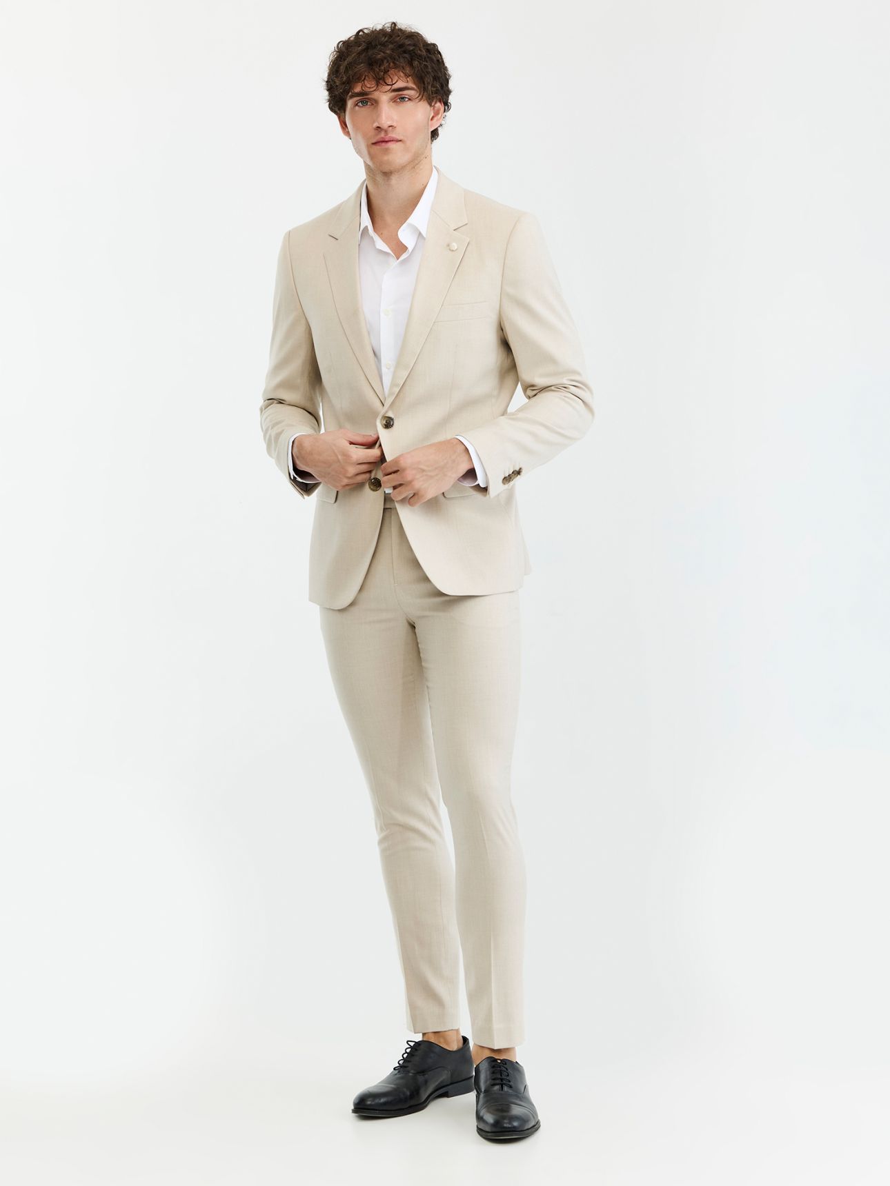 HECHTER PARIS מכנס חליפת אירועים בגזרת סלים