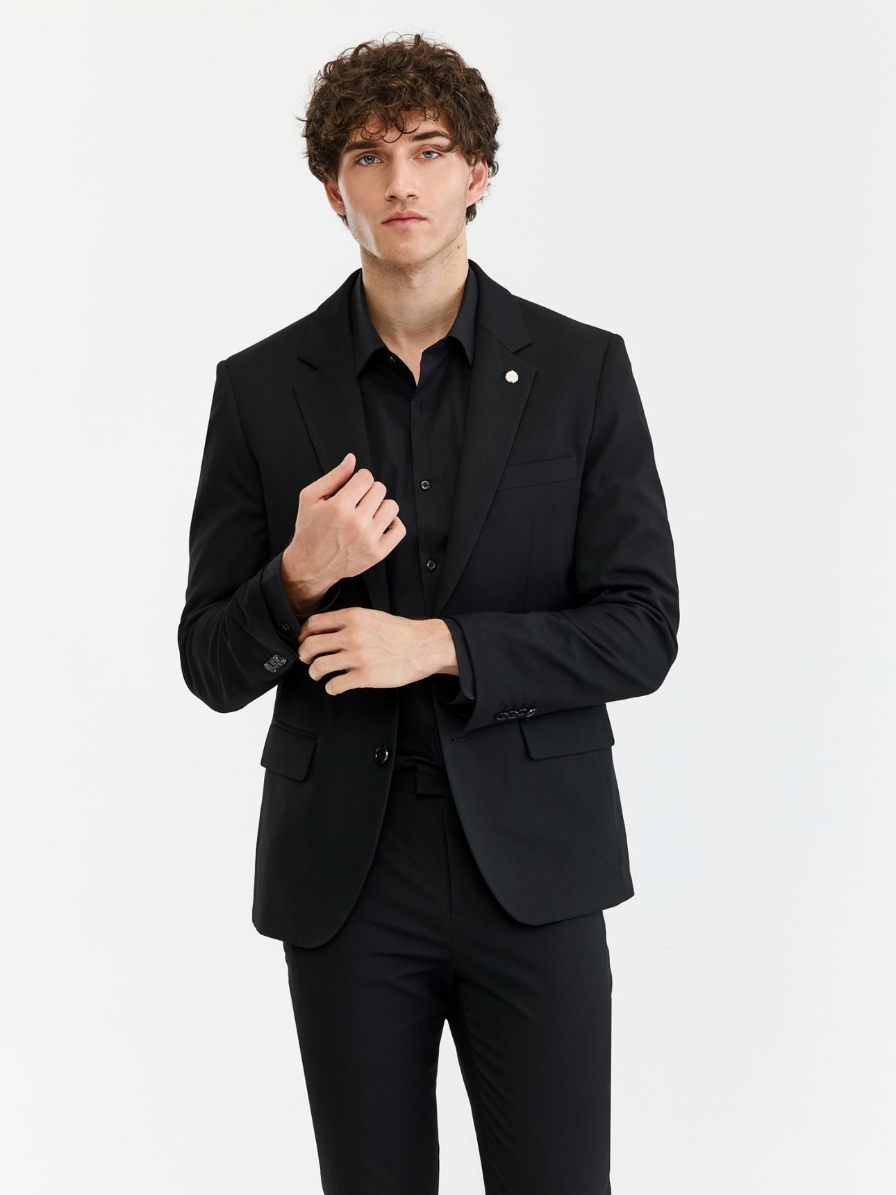 HECHTER PARIS ג’קט חליפת אירועים בגזרת סלים