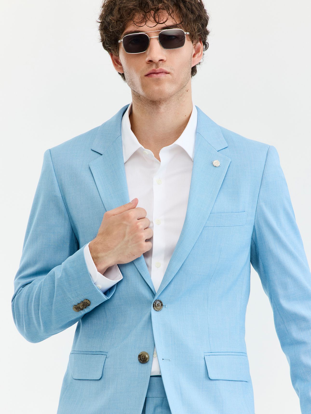 HECHTER PARIS ג’קט חליפת אירועים בגזרת סלים