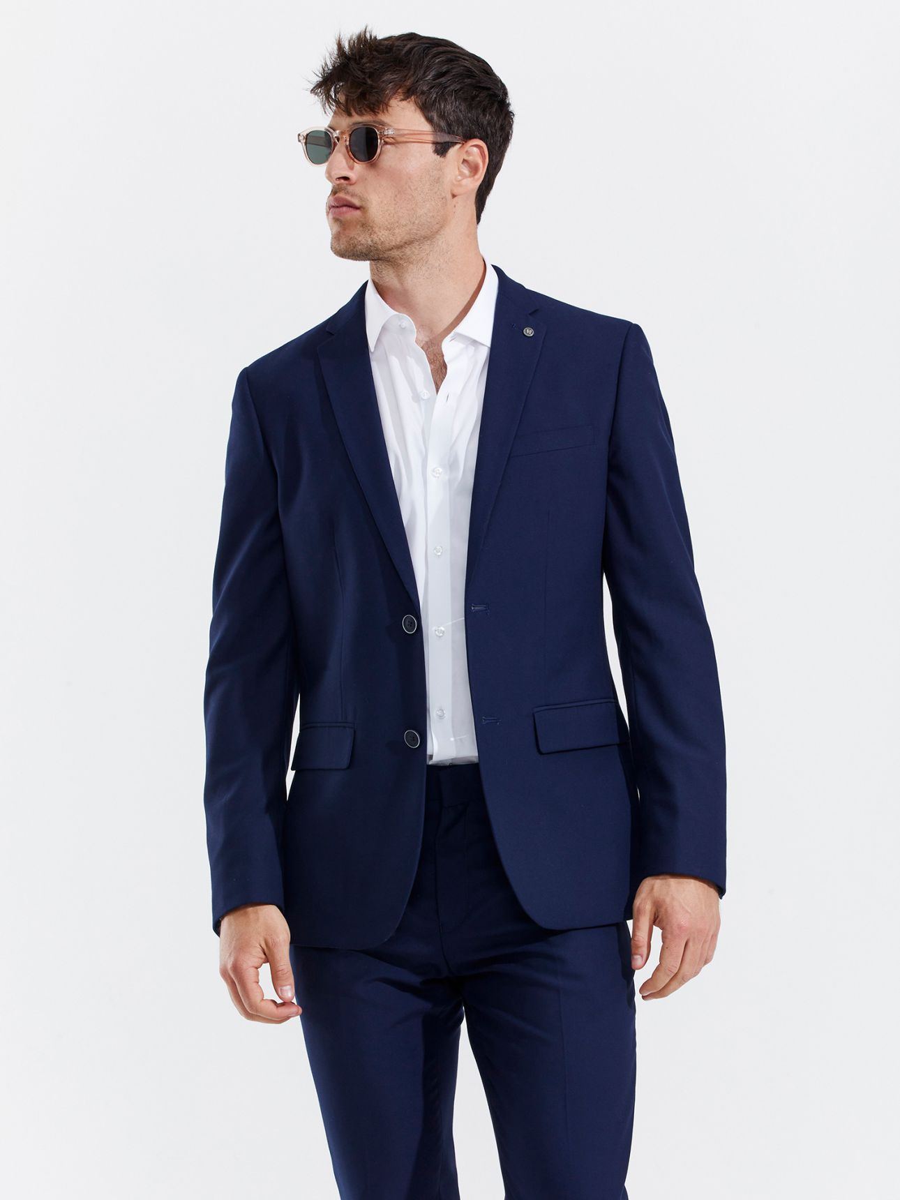 MAX MORETTI
בלייזר מחוייט אירועים slim