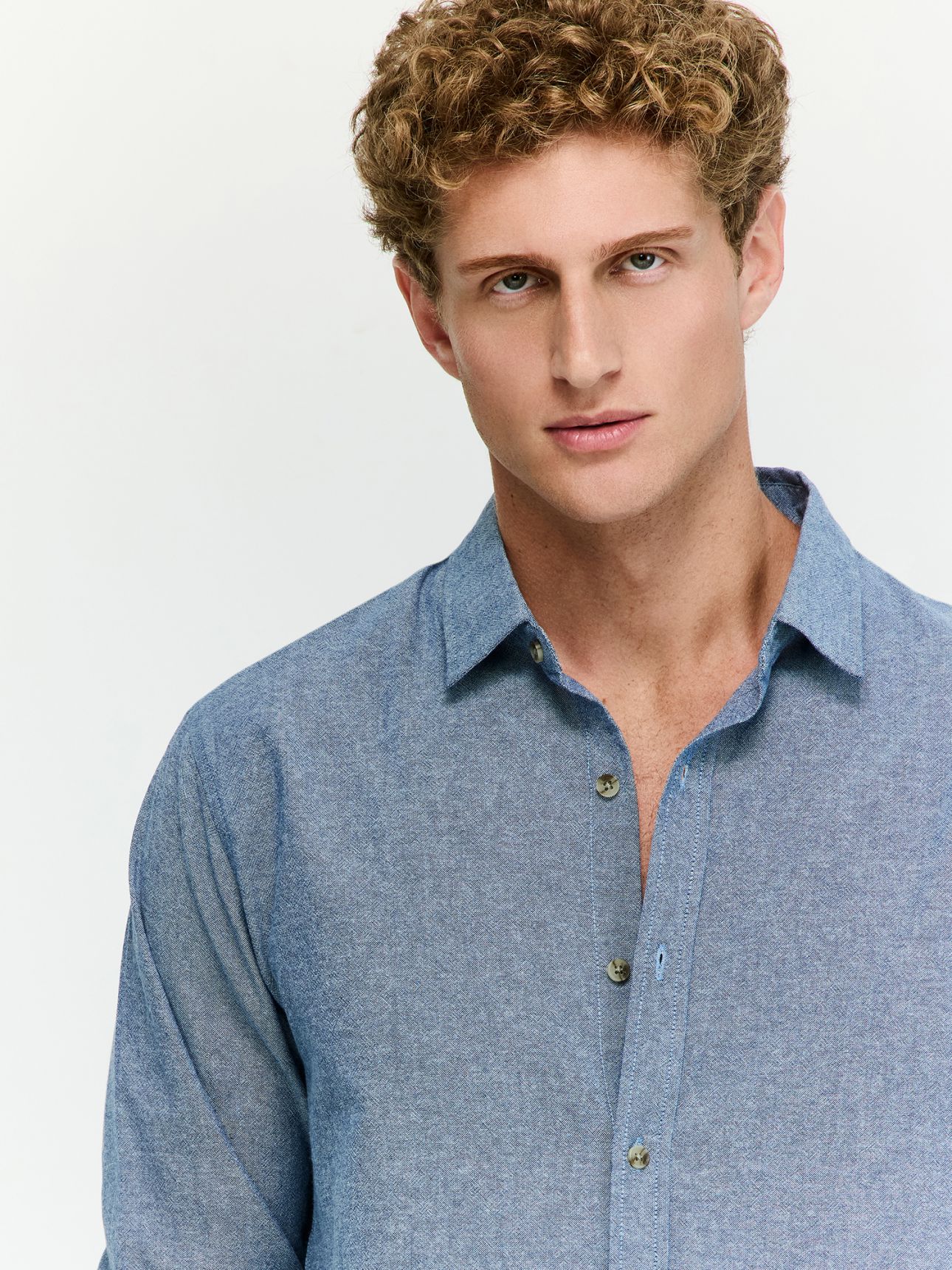 חולצת שמבריי Regular fit