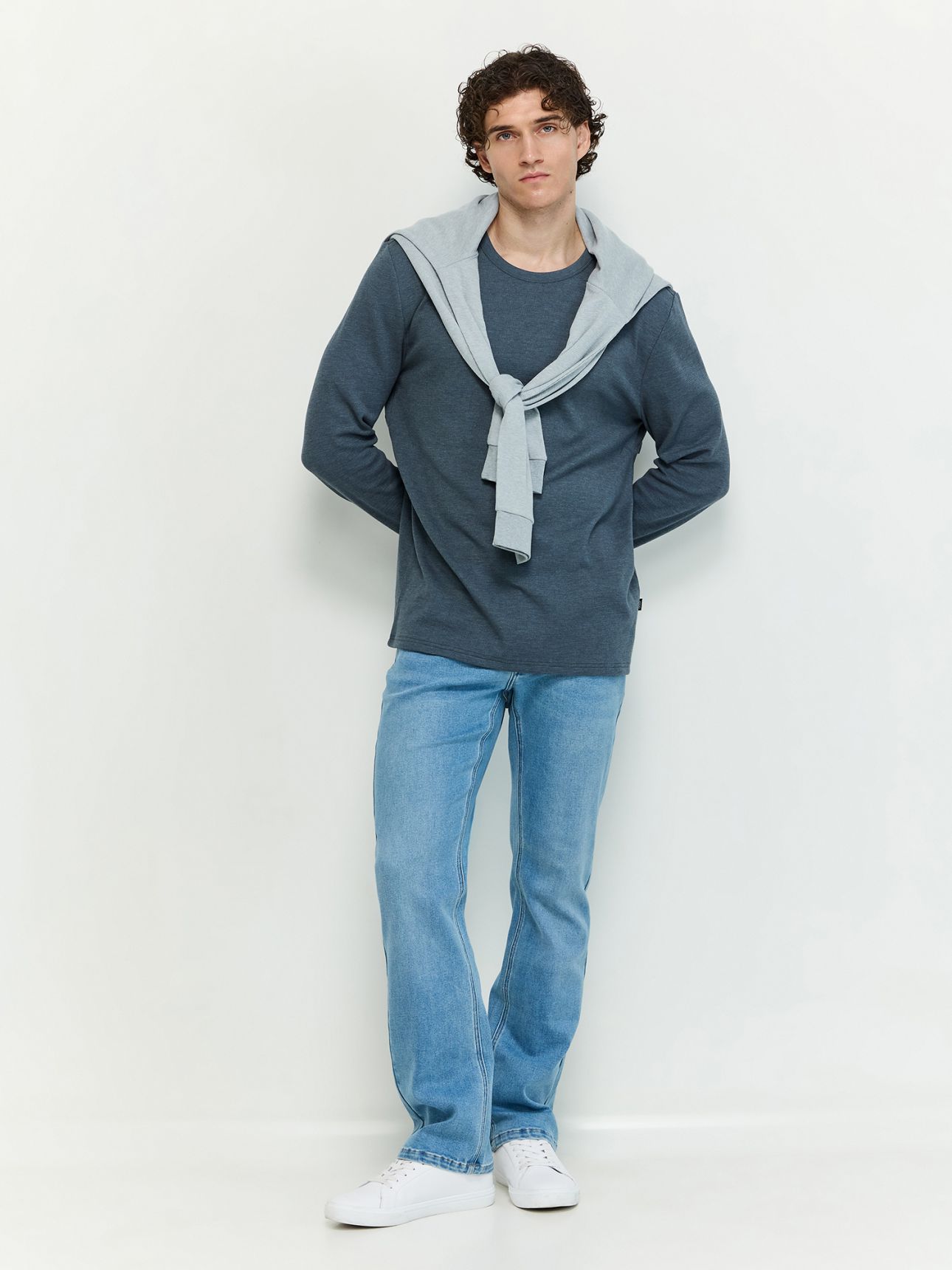 ג’ינס bootcut