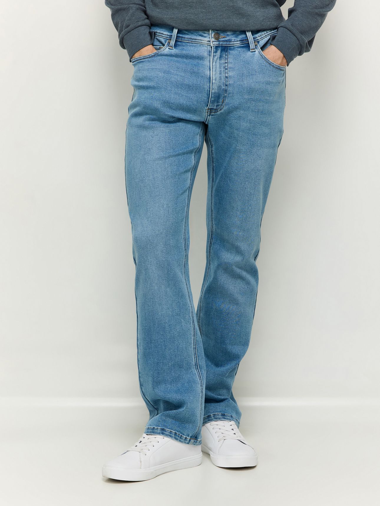 ג’ינס bootcut