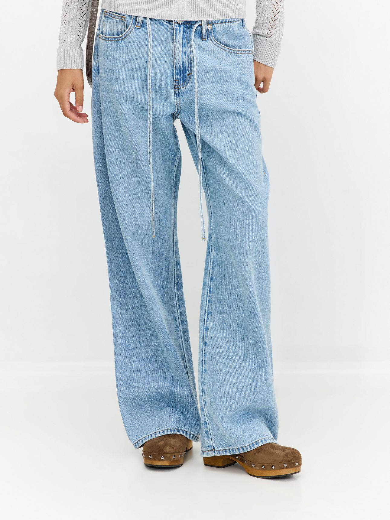 ג’ינס מותן אלסטית