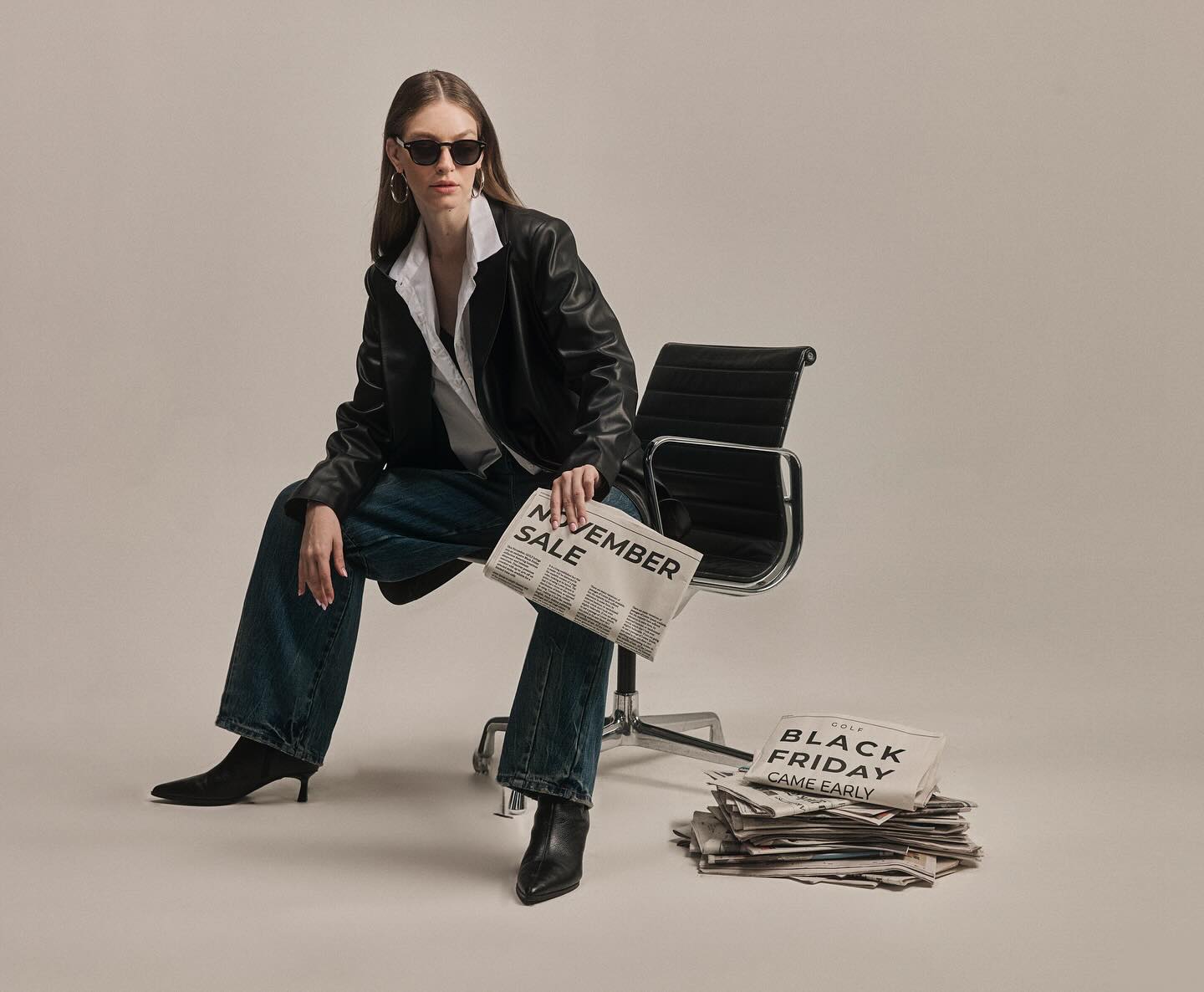 ⁨	NOVEMBER SALE IS ON -> UP TO 50% OFF 🤍🔗
על קולקציית החורף 🍂

בתוקף עד 18.11 | על הפריטים שבמבצע | כפוף לתנאי המבצע⁩